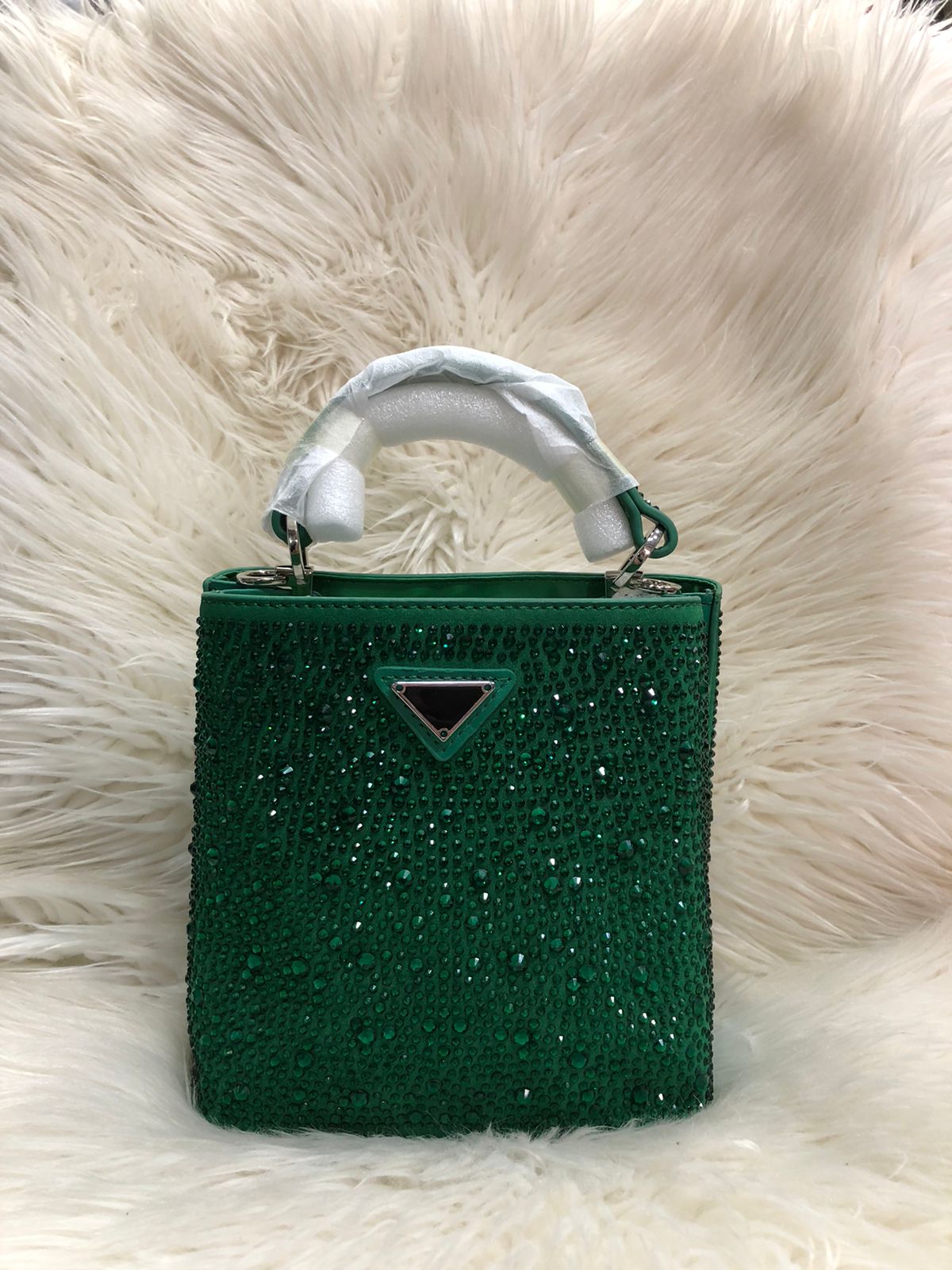 Luxury Rhinestone Mini Handbag for Women (8 × 7 Inches) – Stylish Sparkling Party Purse | Elegant Top Handle Bag for Weddings & Events (without box) (Black)