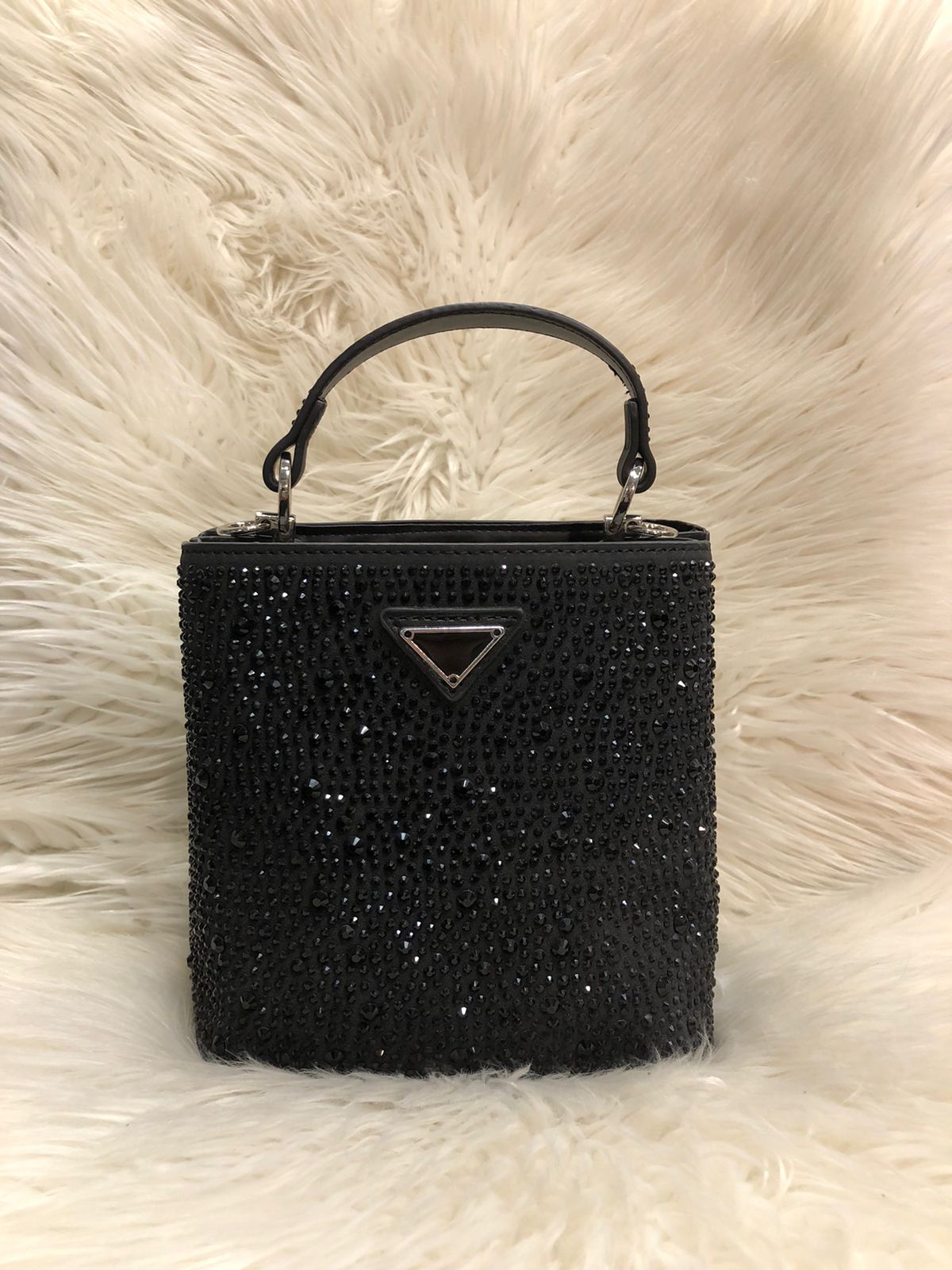 Luxury Rhinestone Mini Handbag for Women (8 × 7 Inches) – Stylish Sparkling Party Purse | Elegant Top Handle Bag for Weddings & Events (without box) (Black)